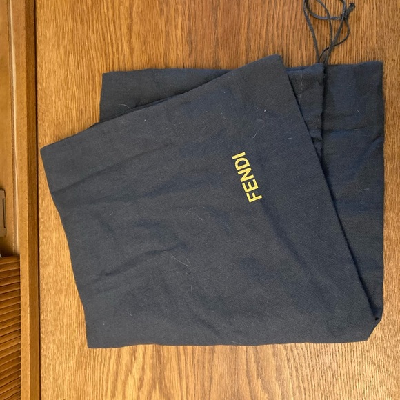 SOLD Fendi Peekaboo Medium Bag - Picture 11 of 15